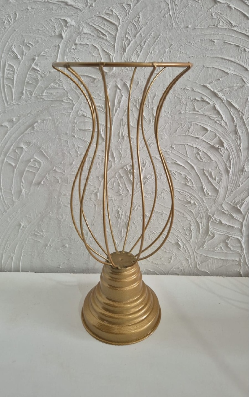 Vaso Aramado Dourado - Ph Pegue e Monte
