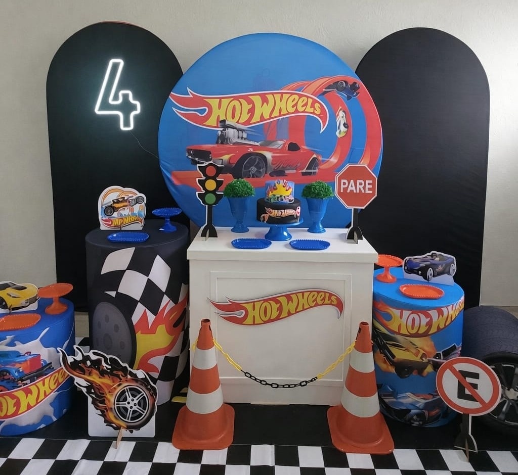 Decoração Hotwheels - Ph Pegue e Monte