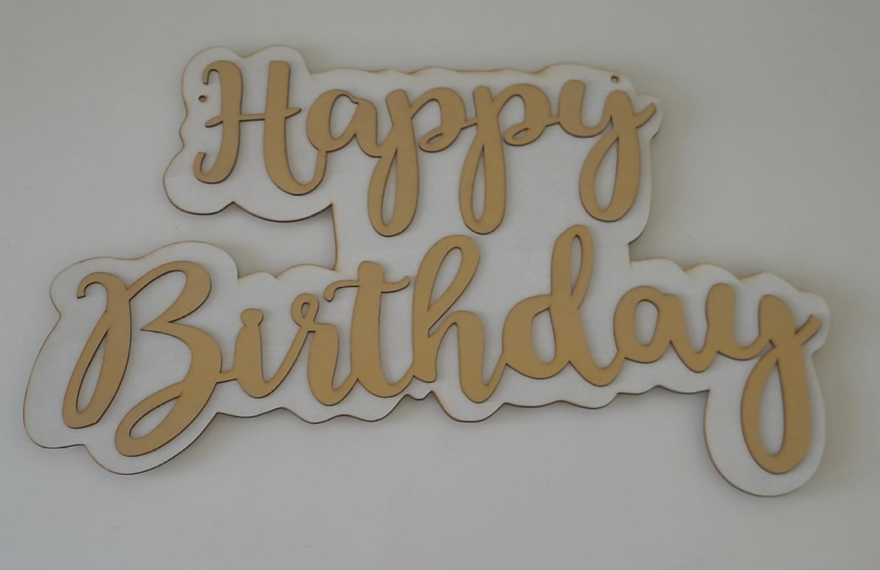 Placa Happy Birthday - Ph Pegue e Monte