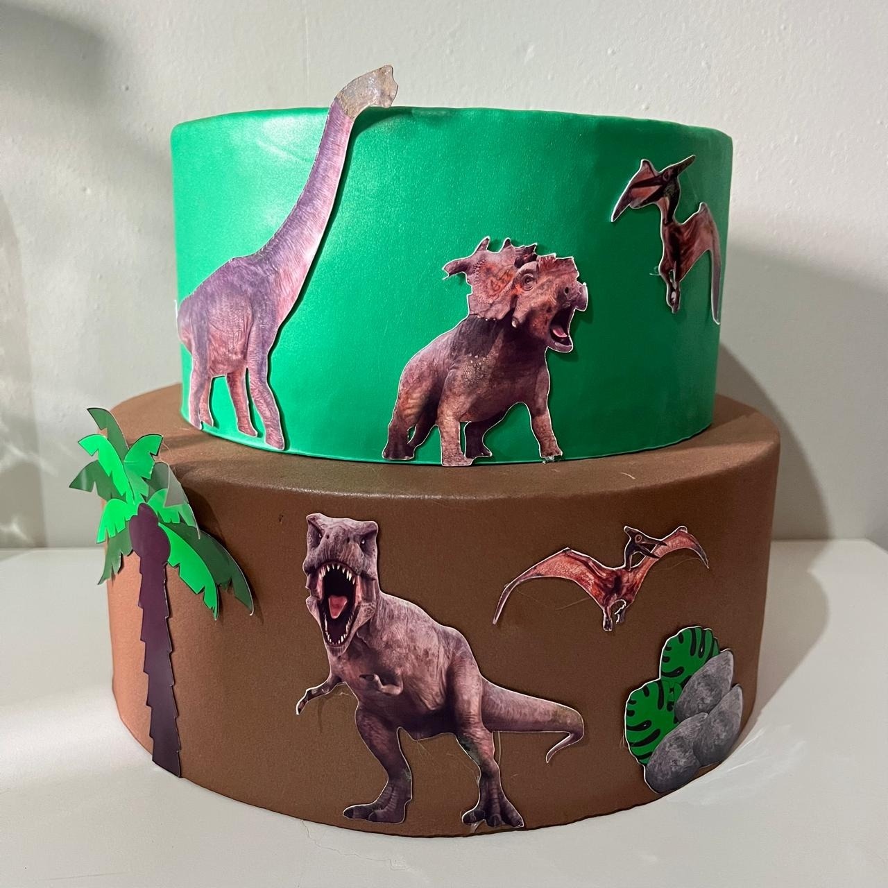 Bolo Dinossauro - Ph Pegue e Monte