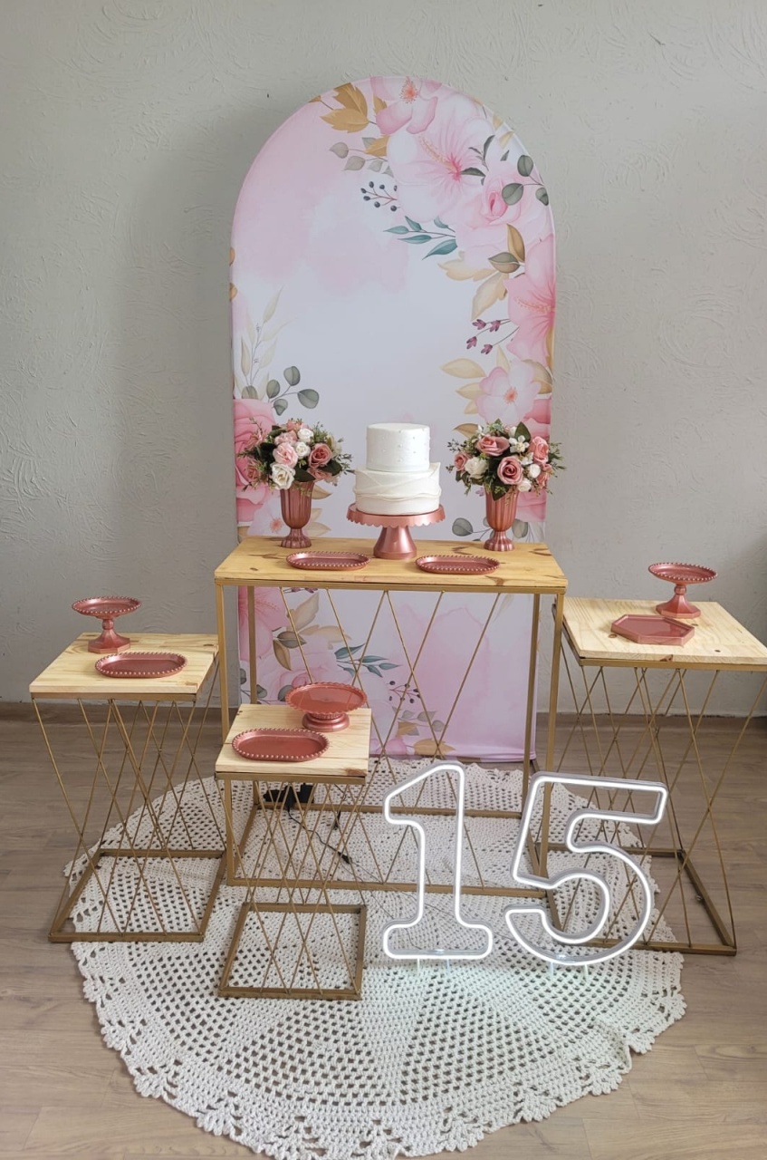 Decoração Floral Painel Romano - Ph Pegue e Monte