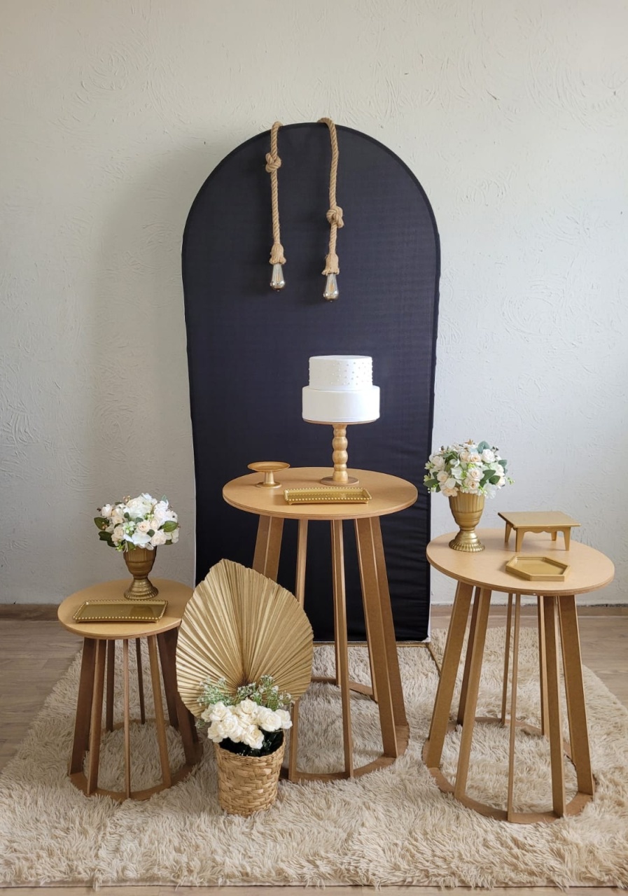 Decoração Preto / Dourado (Mesa Redonda) - Ph Pegue e Monte