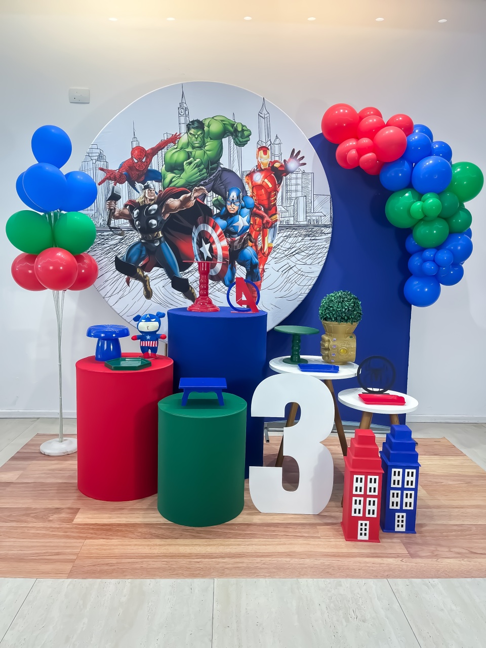 Vingadores - Kit Nuvem de Algodão - Monte e Feste 