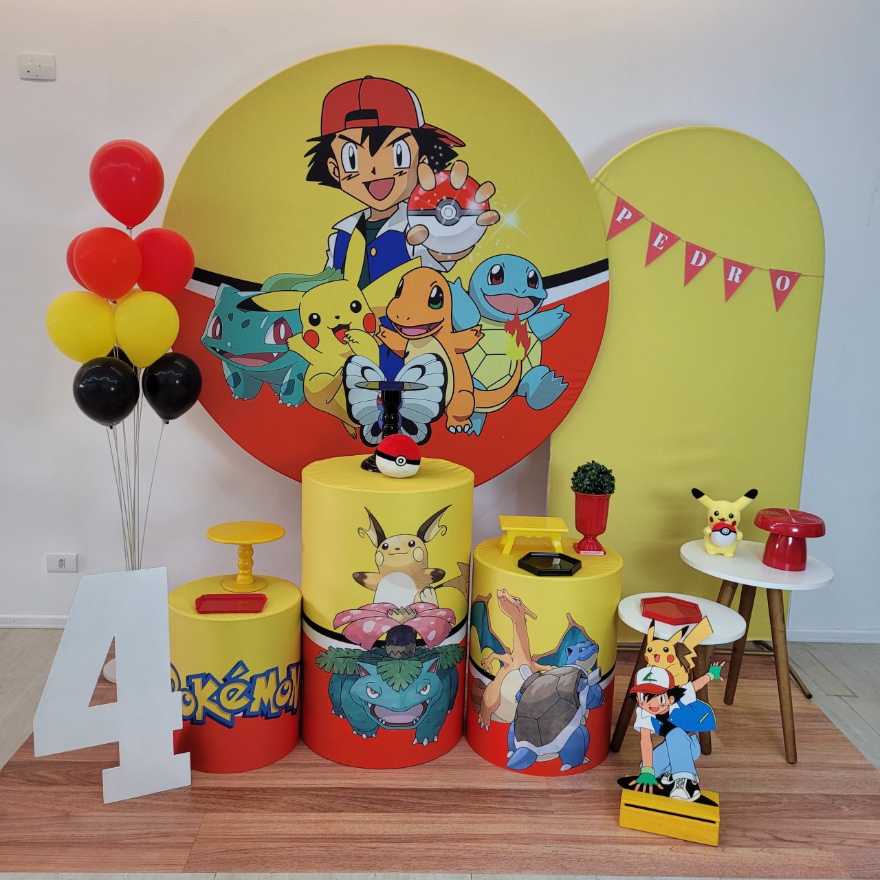 Pokémon - Kit Nuvem de Algodão - Monte e Feste 