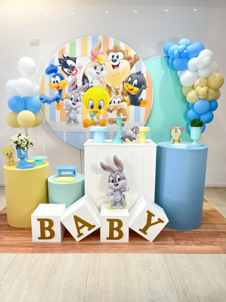 Baby Looney Tunes Chá de Bebê - Kit Era Uma Vez - Monte e Feste 