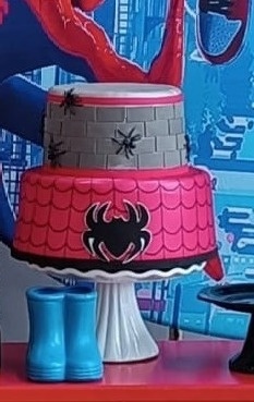 Bolo Homem Aranha - bruna cruanes