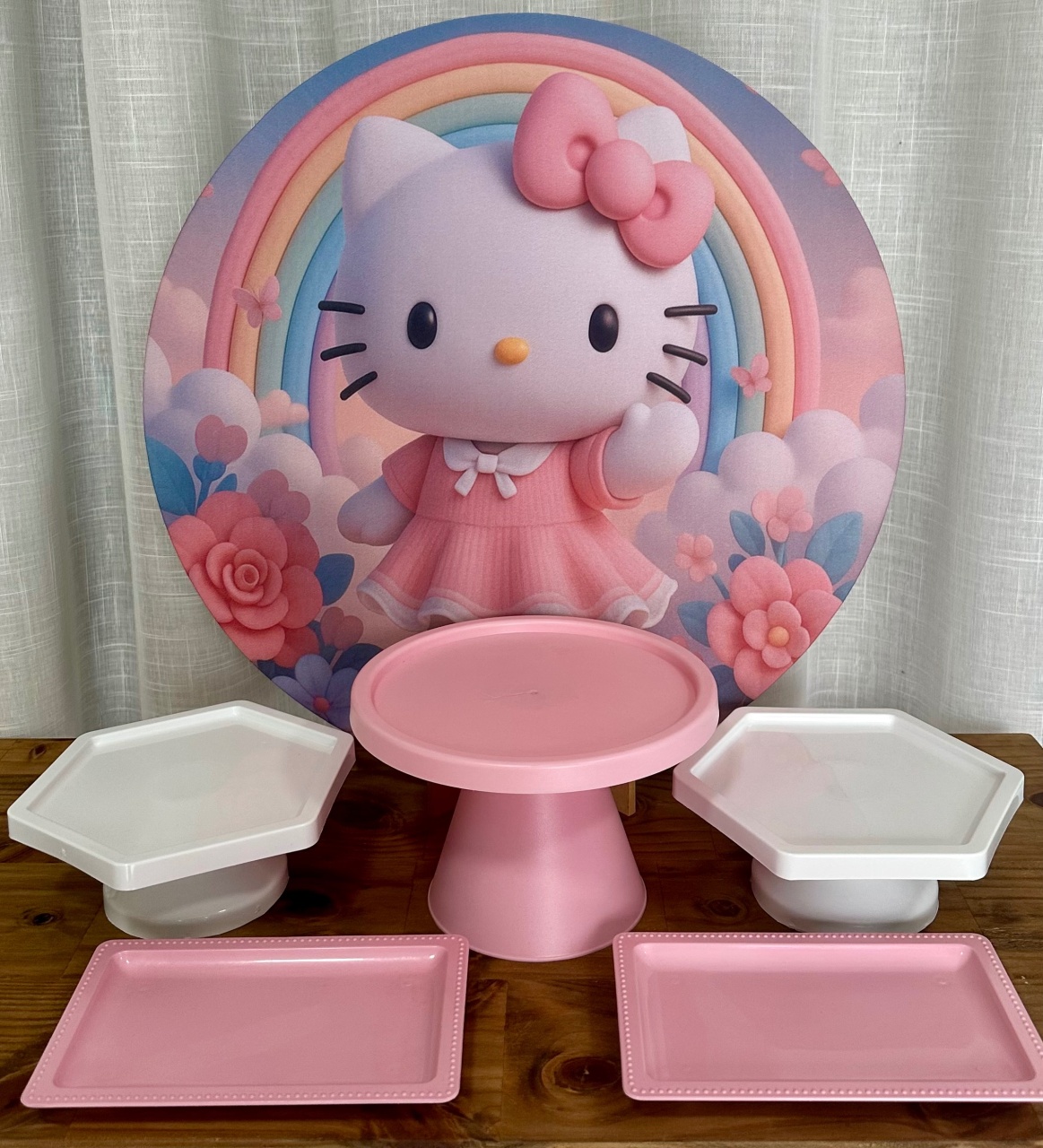 Mini Kit de Mesa Hello Kitty - Cíntia Rodrigues Pinheiro 