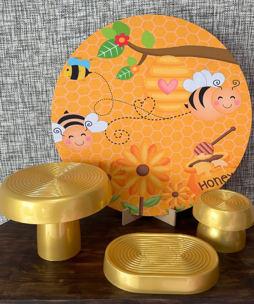 Mini Kit de Mesa Abelhinha - Cíntia Rodrigues Pinheiro 