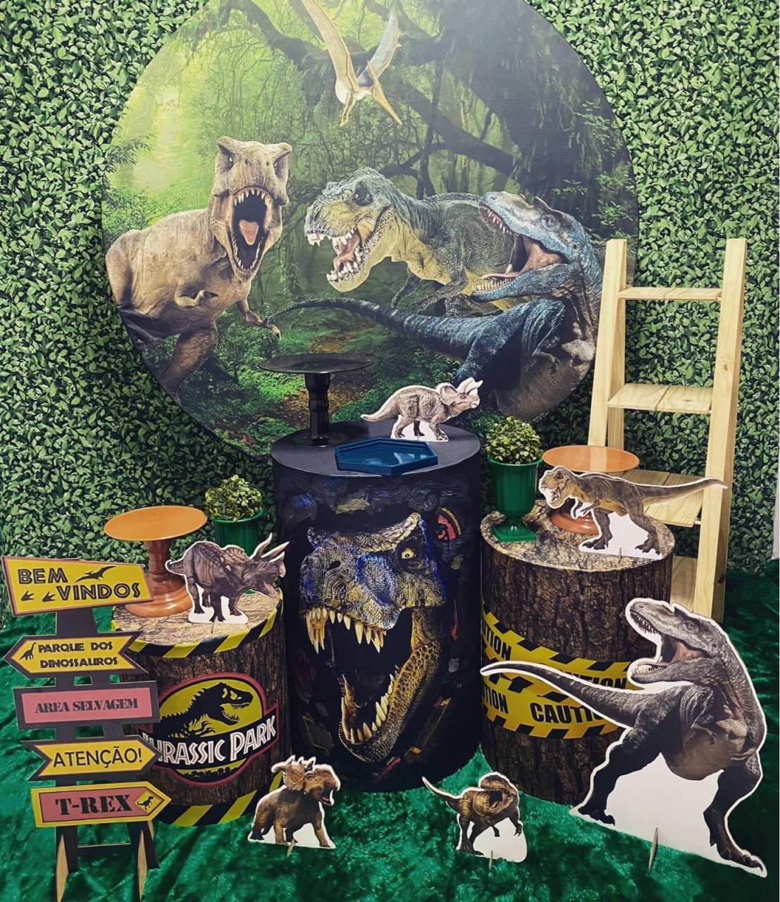 Dinossauro Jurassic - Decoracoes4you
