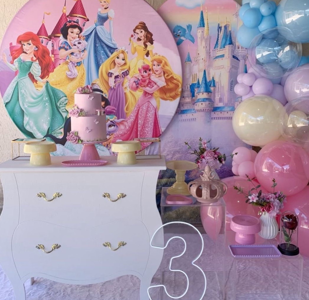Princesas Com Cômoda - Decoracoes4you