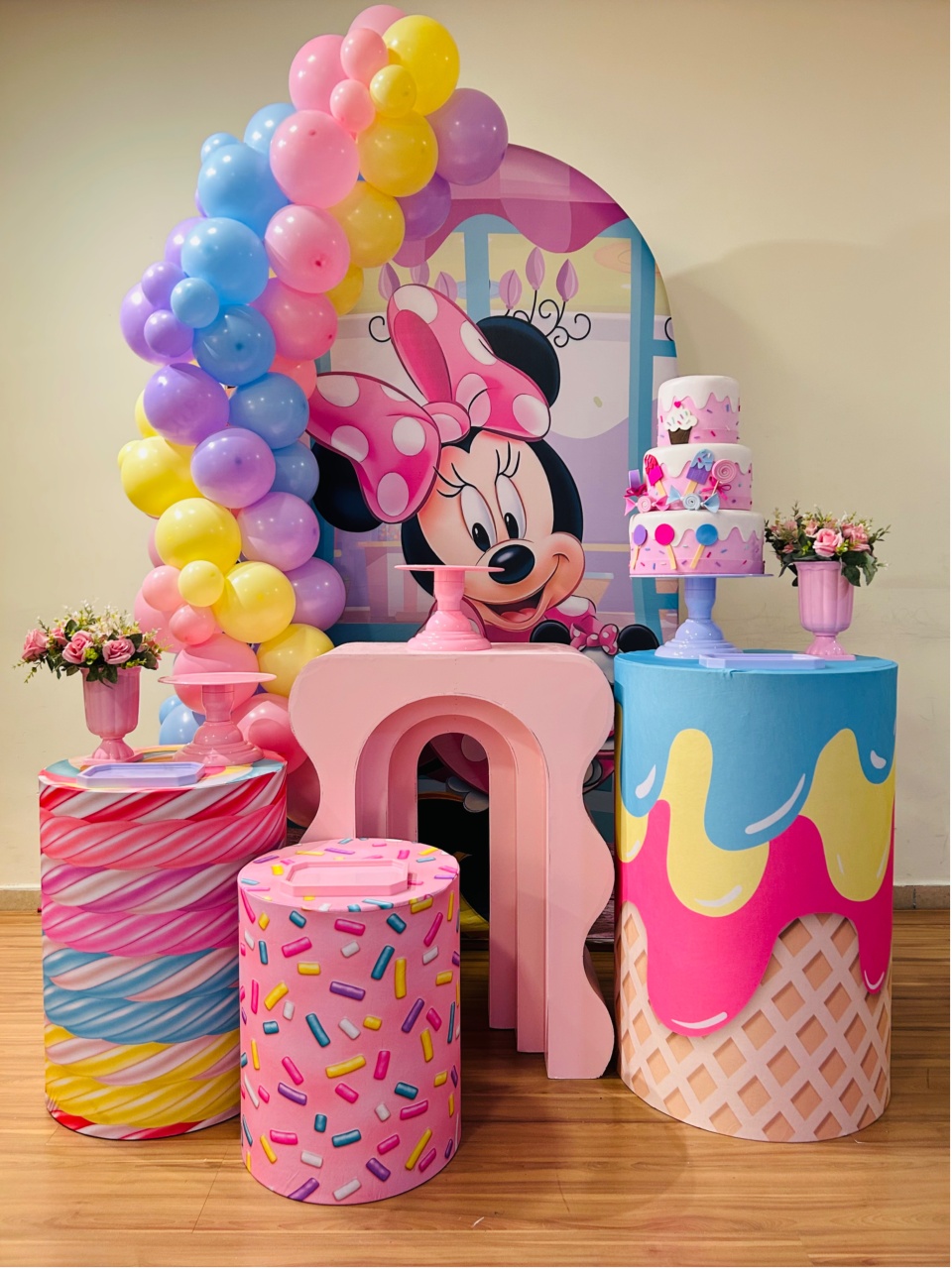 Minnie Confeiteira - Decoracoes4you