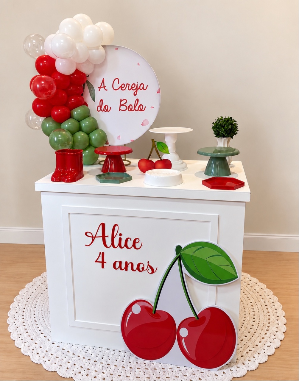 Cereja Cerejinha Na Mesa Com Balão - Decoracoes4you