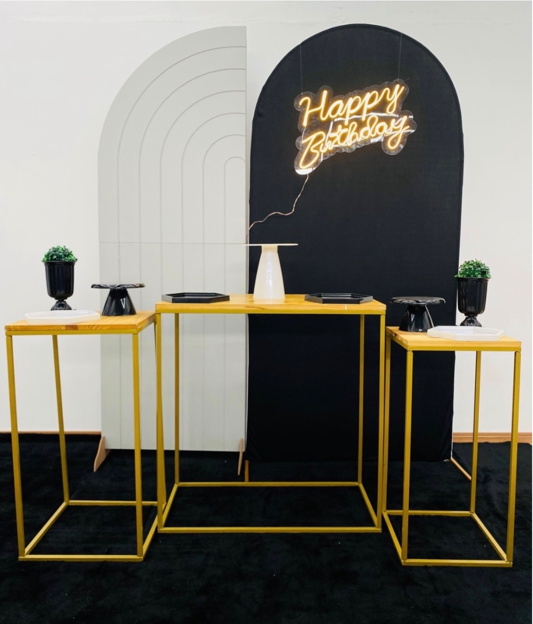 Clean Preto Com Mesas Ferro - Decoracoes4you