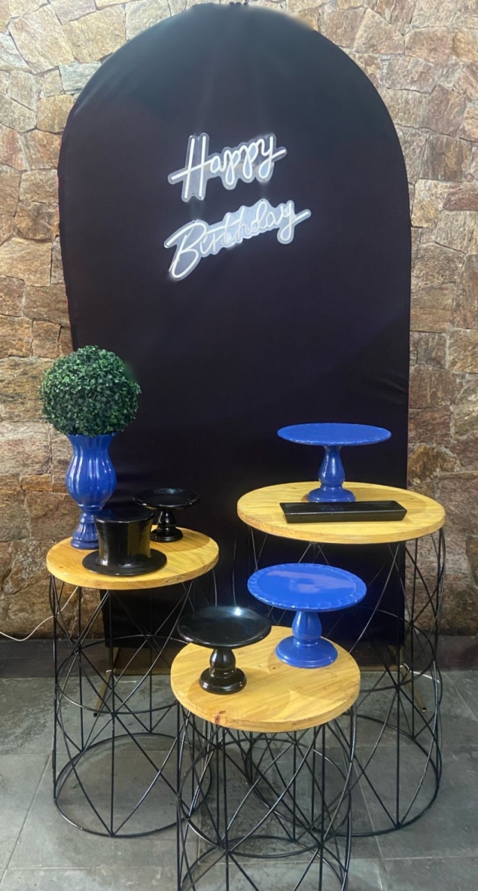 Pegue E Monte: Adulto Preto E Azul - Princesa Eventos 