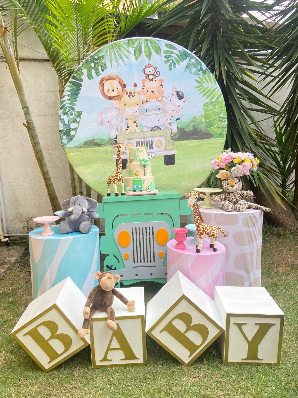Pegue E Monte: Chá de Bebê Safari Rosa - Princesa Eventos 