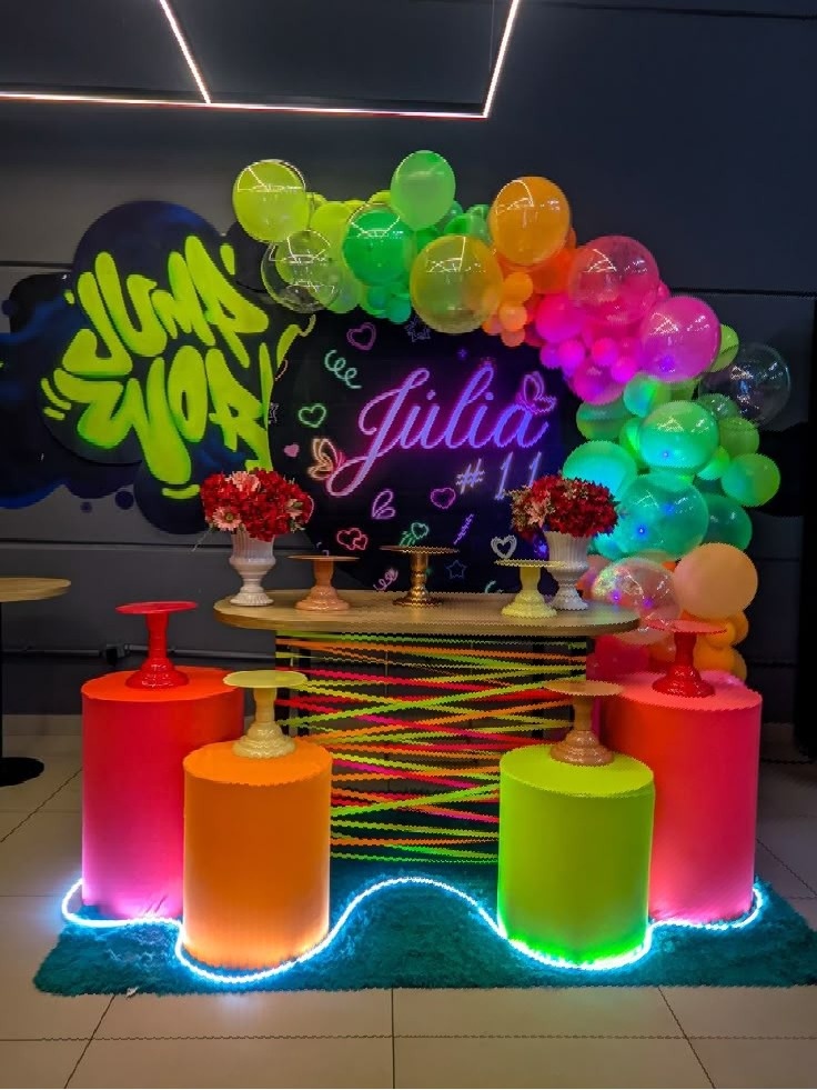 Decoração Neon  - Lelefestaschapecó