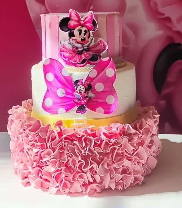 Bolo Falso Minie Rosa - Lelefestaschapecó
