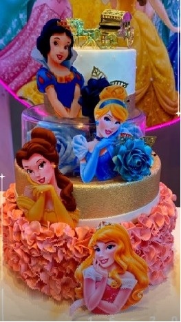 Bolo Falso Princesas Disney - Lelefestaschapecó