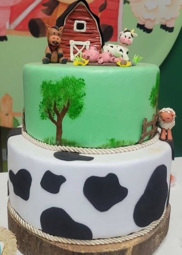 Bolo Falso Fazendinha - Lelefestaschapecó