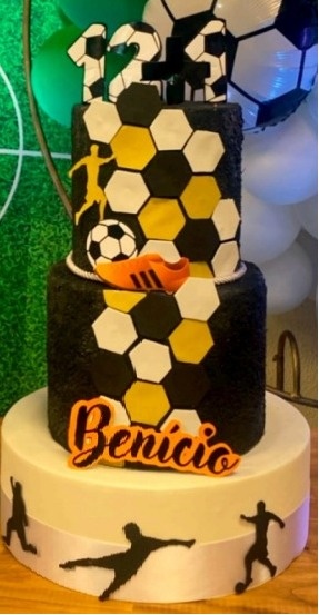Bolo Falso Futebol - Lelefestaschapecó