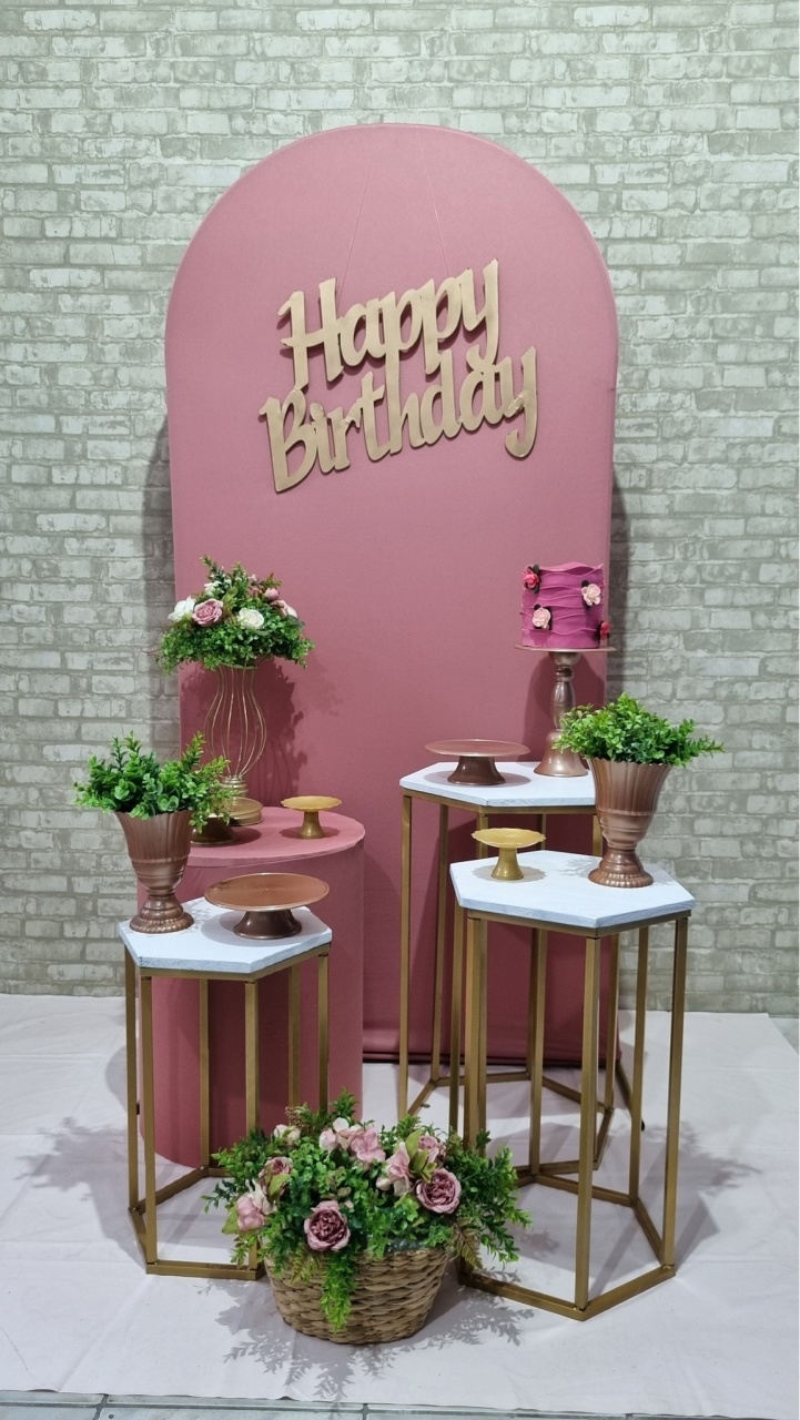 Rosé Gold - Composição - Tchumfestasdecoracoes