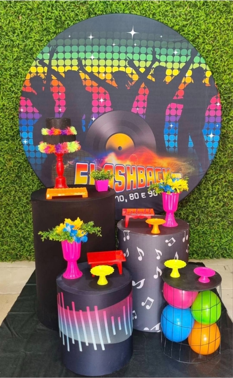 Flashback - Ouro - Tchumfestasdecoracoes