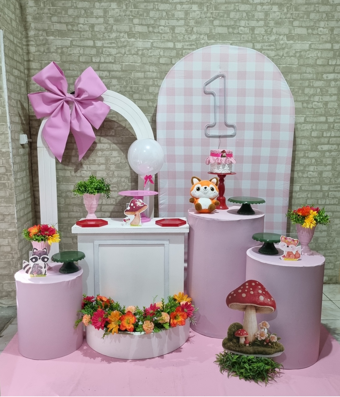 Bosque Rosa 1 - Tchumfestasdecoracoes