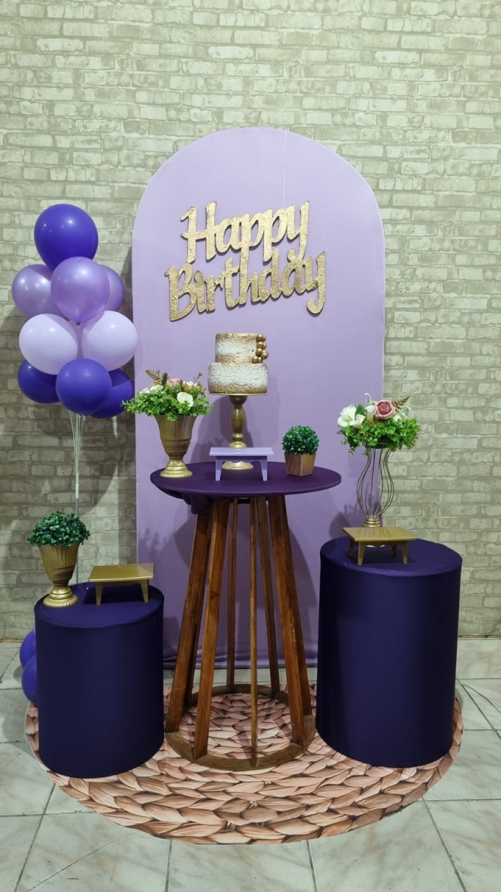Happy Birthday Lilás Romano - Tchumfestasdecoracoes