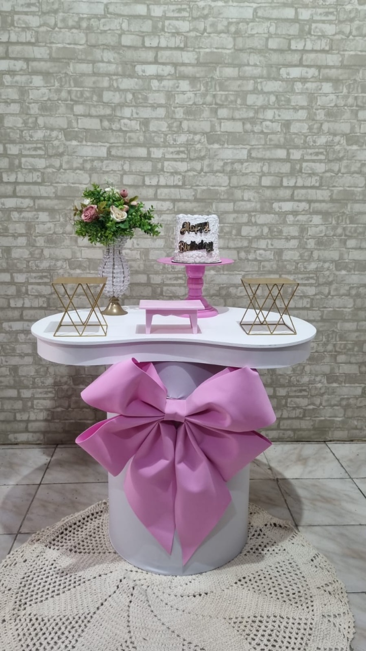 Happy Birthday Laço Rosa - Festa Na Mesa - Tchumfestasdecoracoes