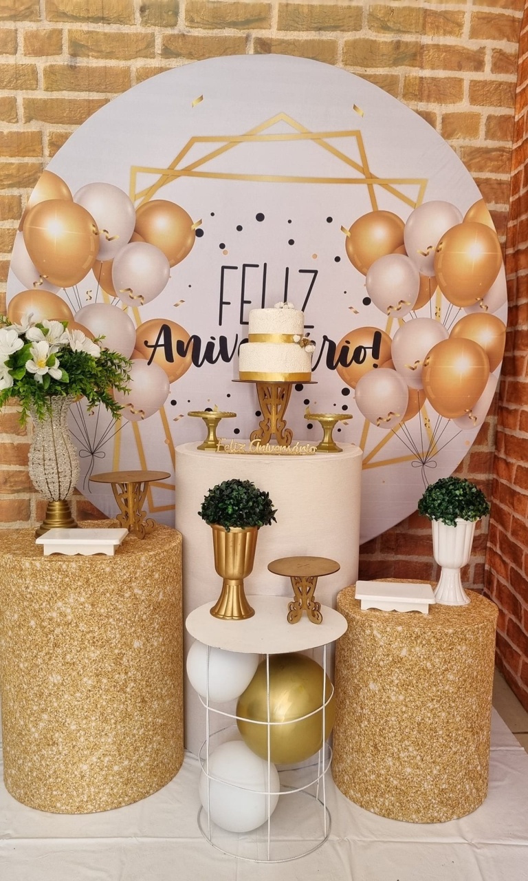 Feliz Aniversario Dourado - Ouro - Tchumfestasdecoracoes