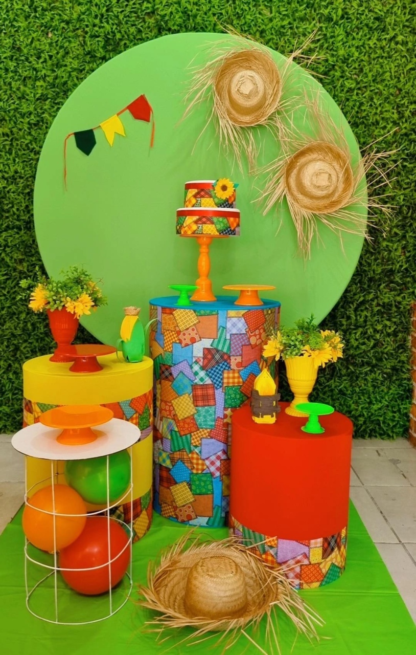 Arraial  Personalizado Verde - Ouro  - Tchumfestasdecoracoes