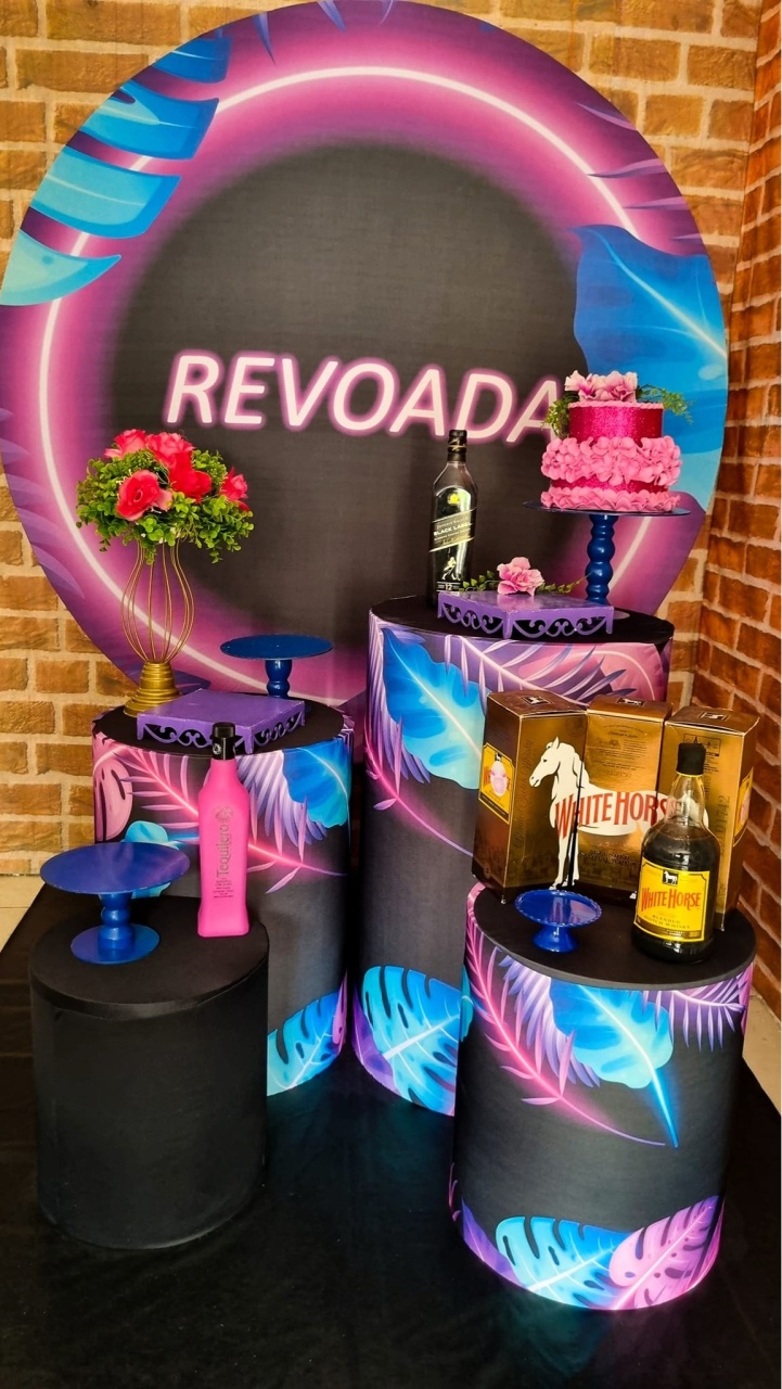 Revoada - Ouro - Tchumfestasdecoracoes
