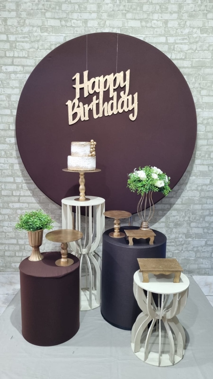 Happy Birthday  - Marrom Mesa Ampulheta - Tchumfestasdecoracoes