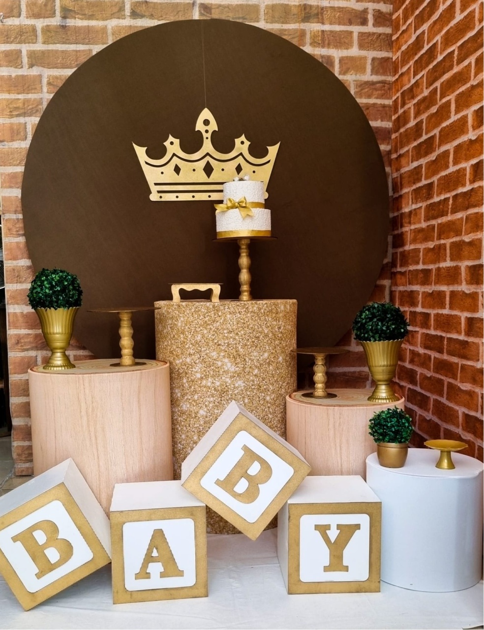 Realeza Marrom E Nude III - Ouro - Tchumfestasdecoracoes