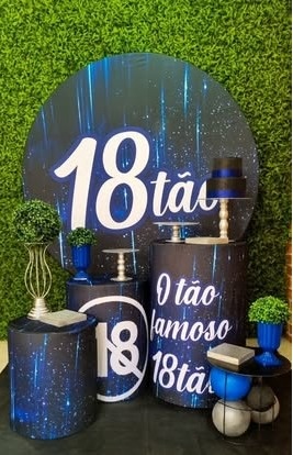Dezoitão Azul Royal - Ouro - Tchumfestasdecoracoes