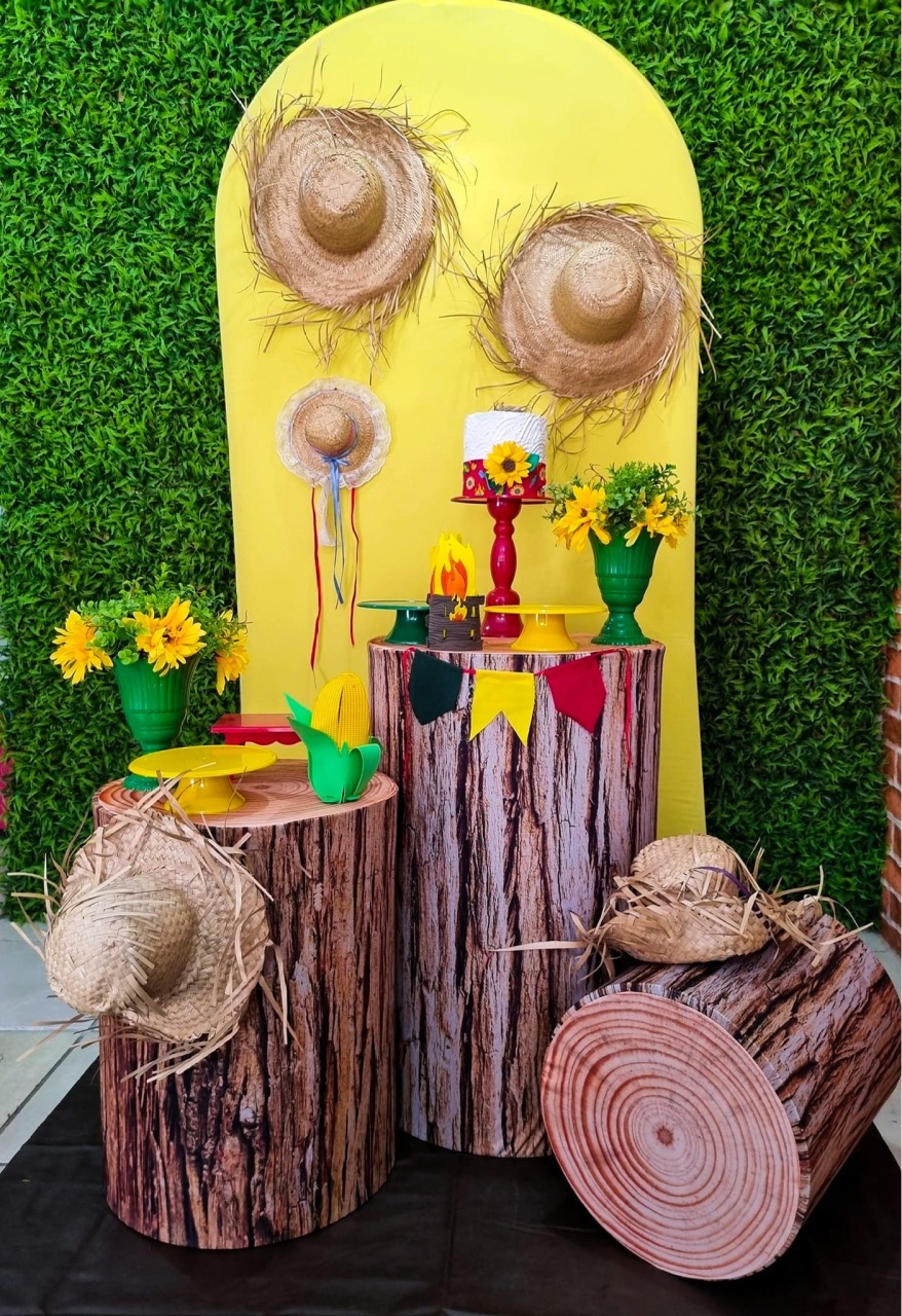 Arraial  Personalizado Amarelo - Ouro - Tchumfestasdecoracoes