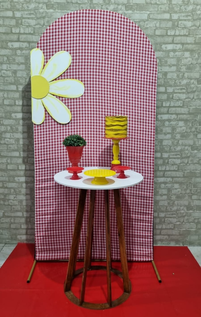 Margarida - Ouro - Tchumfestasdecoracoes