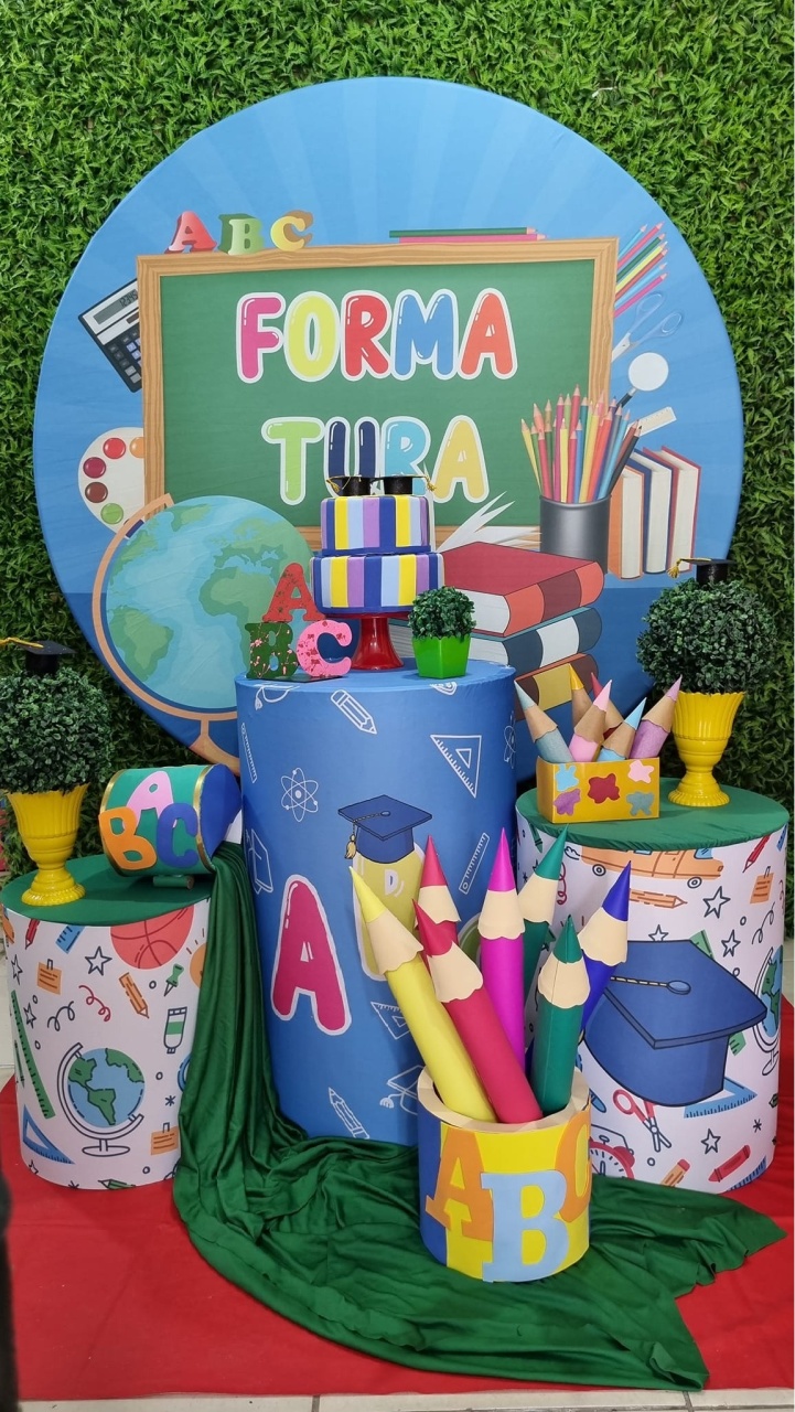Formatura Intantil I - Ouro - Tchumfestasdecoracoes