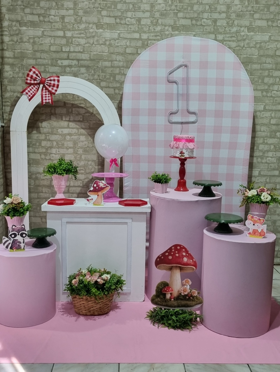 Bosque Rosa - Tchumfestasdecoracoes