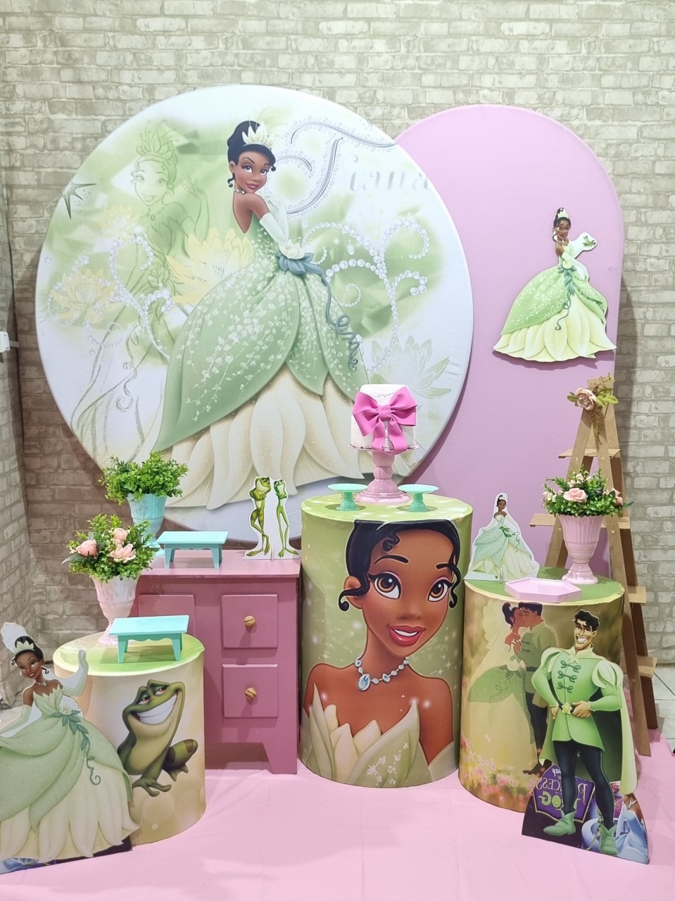 Tiana - Princesa E O Sapo / 2 - Tchumfestasdecoracoes
