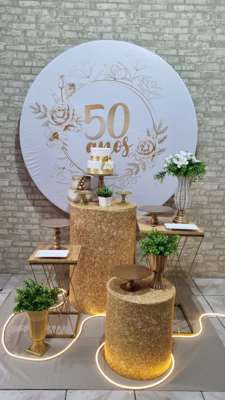 50 Anos Dourado E Branco - Composição - Tchumfestasdecoracoes