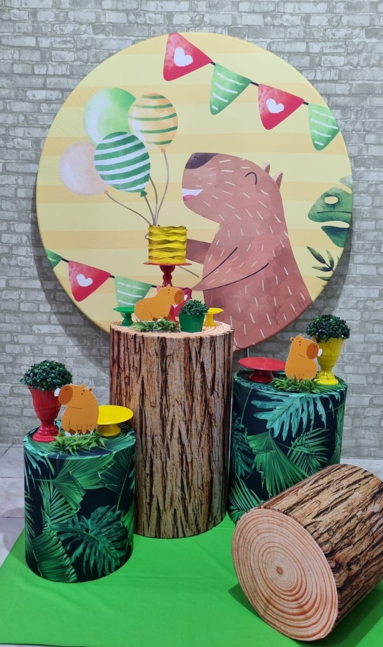 Capivara - Ouro  - Tchumfestasdecoracoes