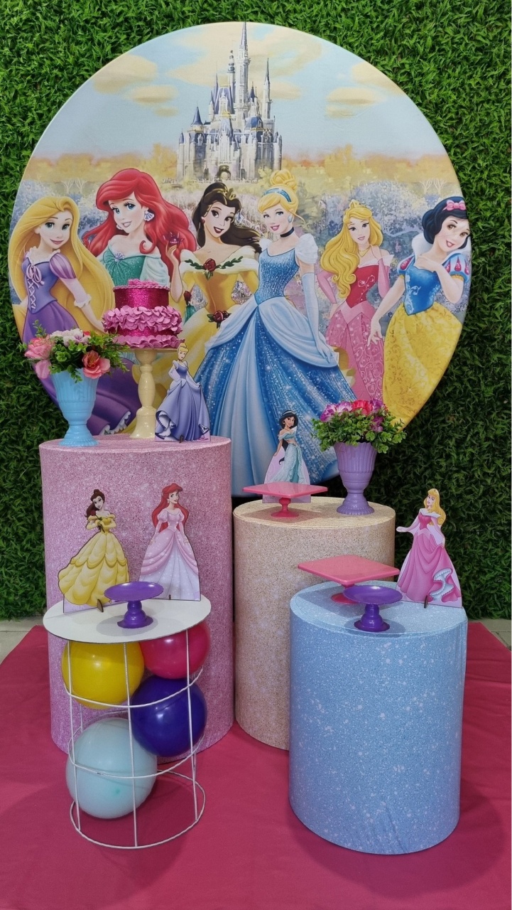 Princesas Disney - Ouro - Tchumfestasdecoracoes