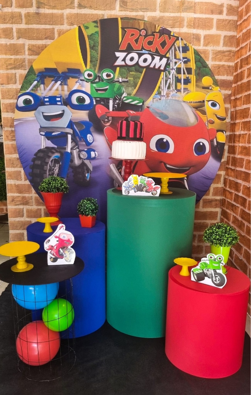 Rick E Zoom - Ouro - Tchumfestasdecoracoes