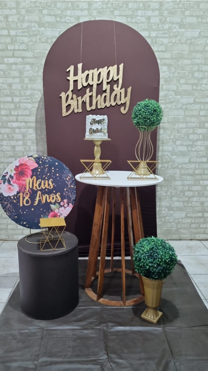 Happy Birthday 18 Anos Marrom - Ripado Mesa Cone - Tchumfestasdecoracoes
