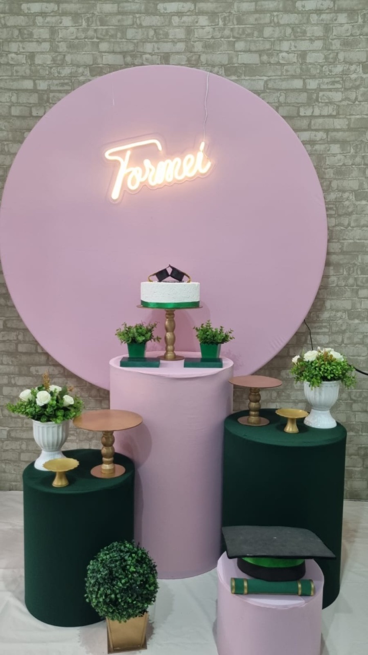 Formatura Verde E Rosa  - Composição - Tchumfestasdecoracoes