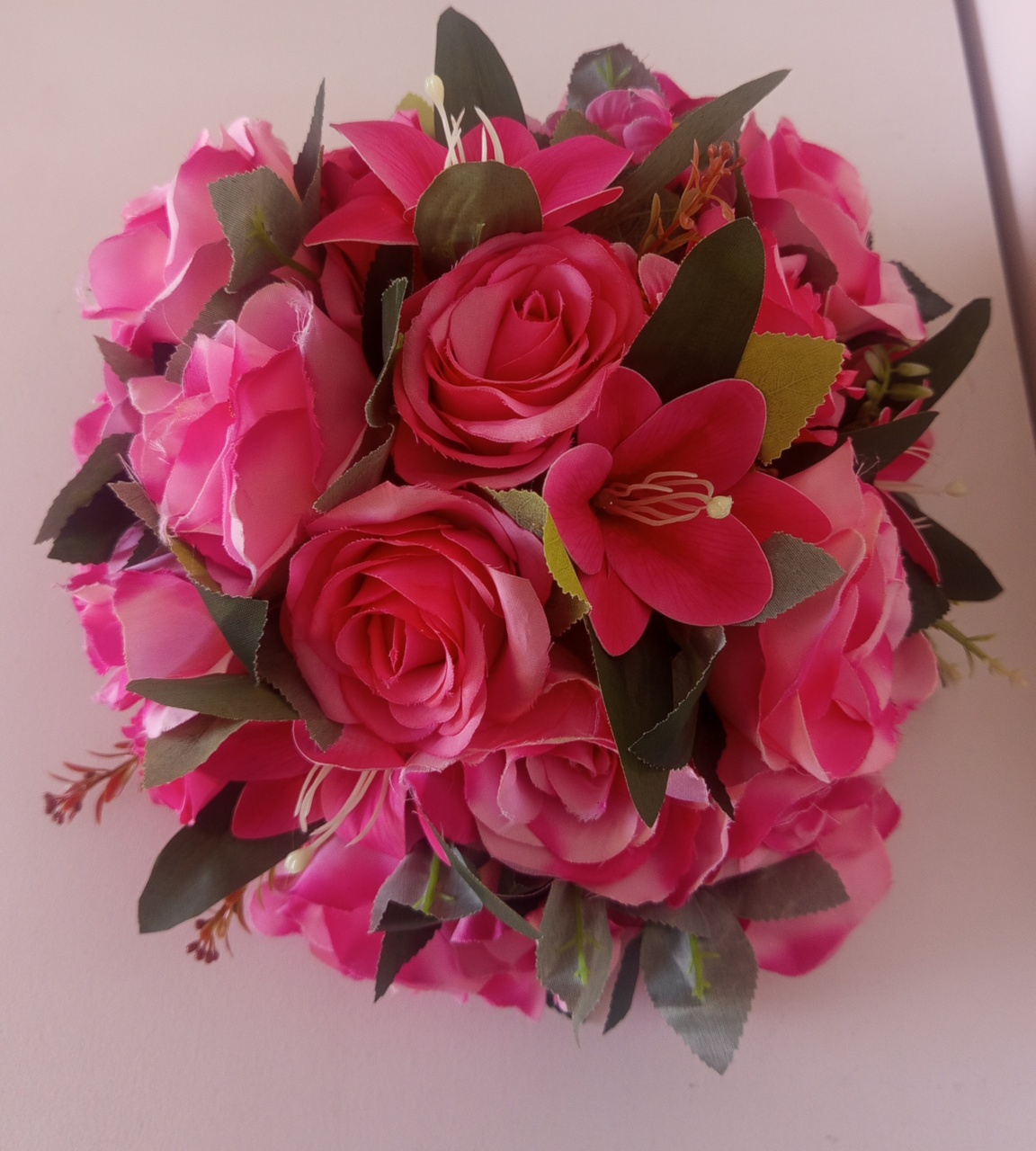 Arranjo 18 Rosas Mesclados/4 Lírios - Decorações Tatiane Andrade 