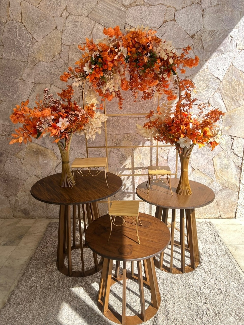 Flores Terrosas Com Mesas Ripadas - kitfestabh
