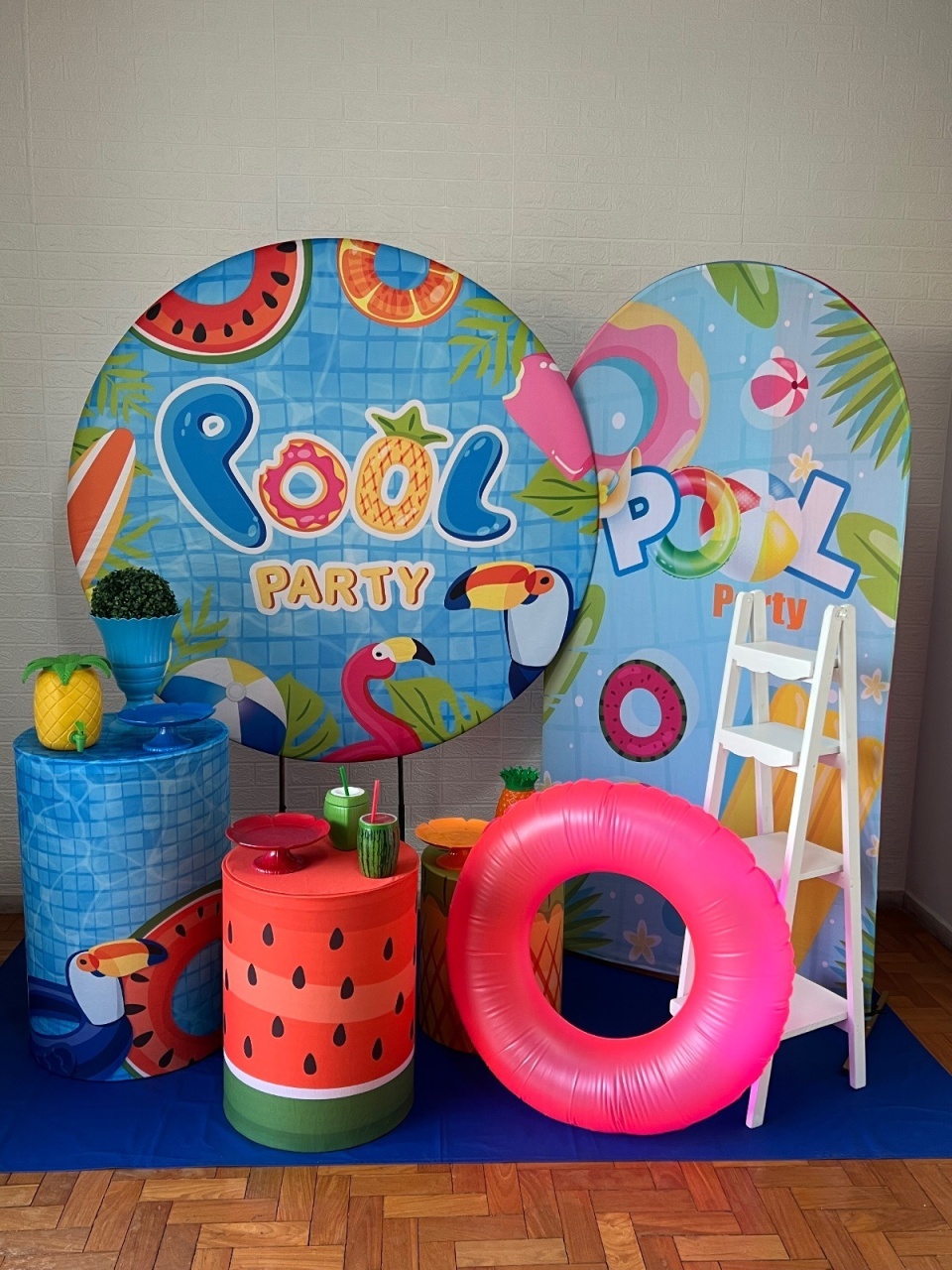 Pool Party Com Arco Romano - kitfestabh