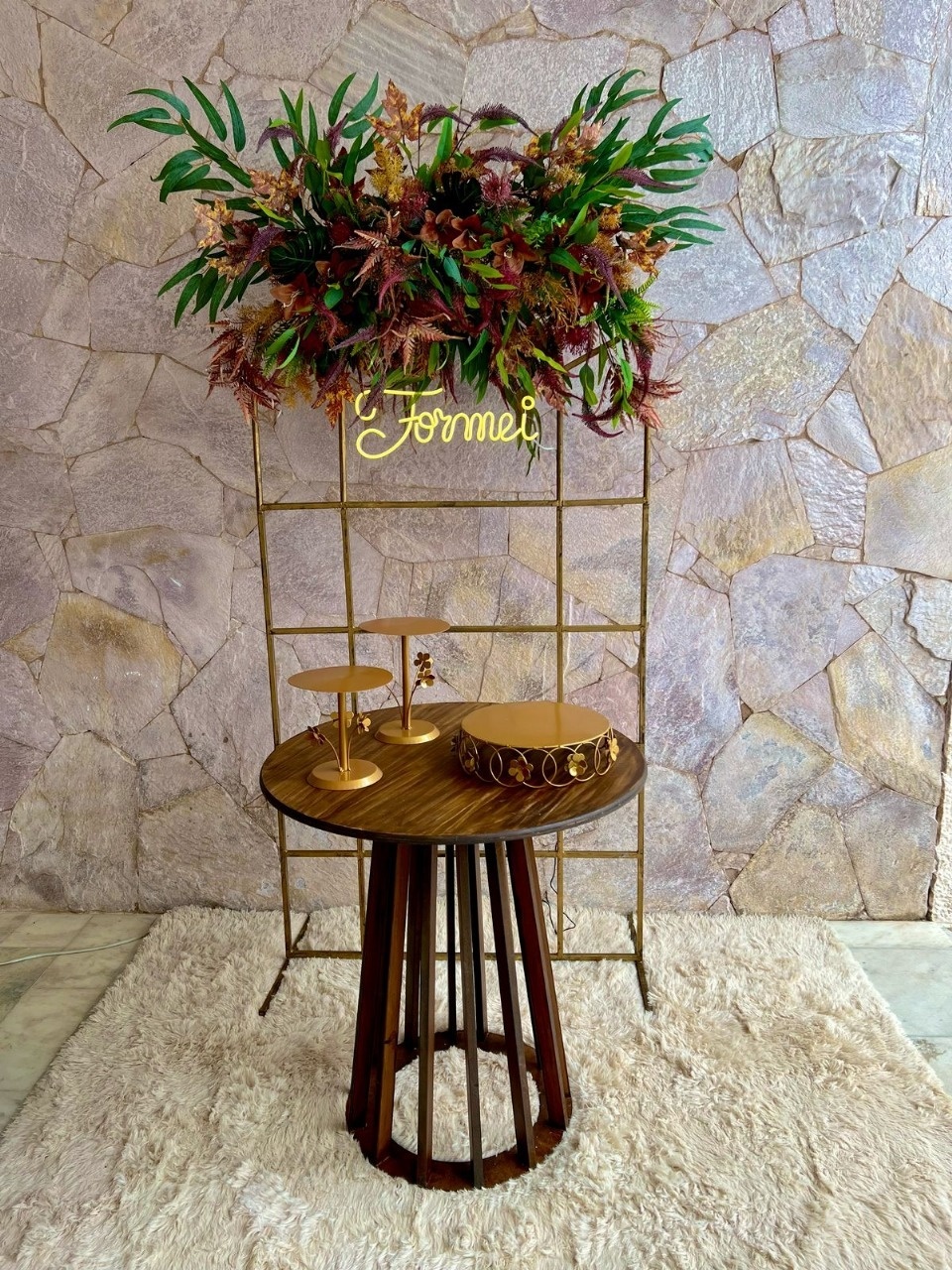 Janela Com Flores Tropicais (Led Pode Ser Formei, Happy, Lets Party, Bride To Be) - kitfestabh